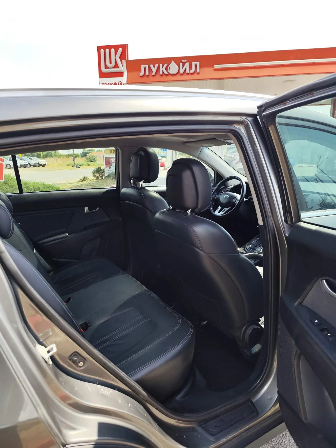 Kia Sportage 2.0CRDI АВТОМАТИК 4X4, снимка 10 - Автомобили и джипове - 55833853