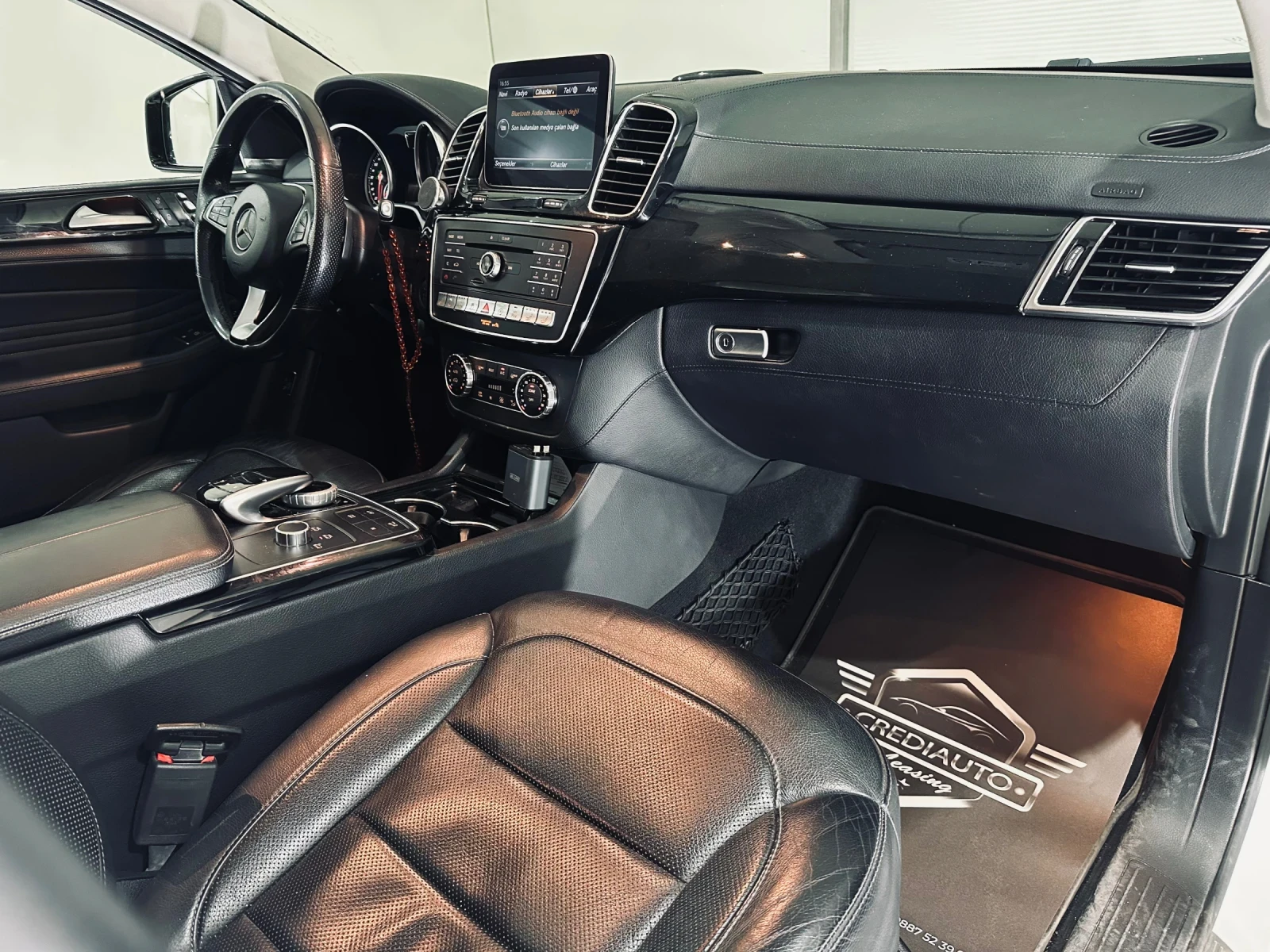 Mercedes-Benz GLE 350 4 MATIC, снимка 9 - Автомобили и джипове - 55927296