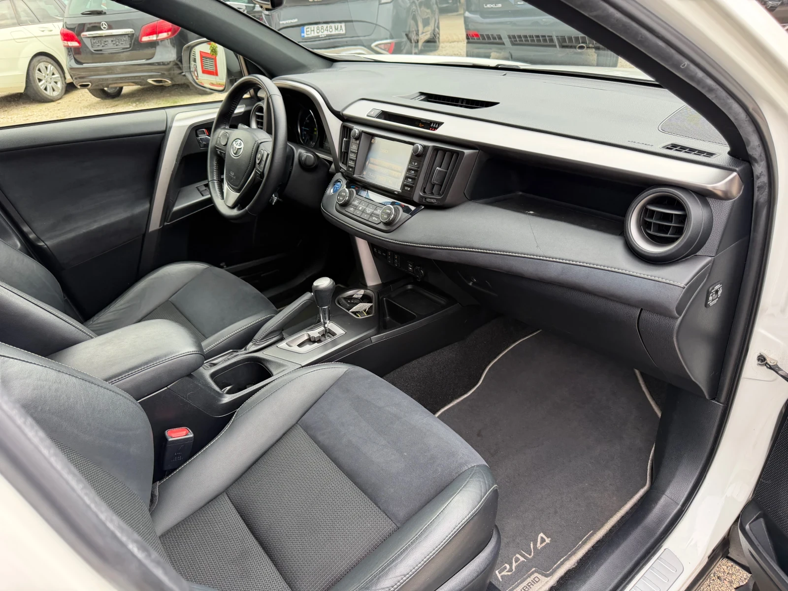 Toyota Rav4 2.5h 197�.� Luxury 107000��. | Mobile.bg � ����������� 15