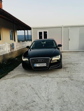 Audi A8 Само радиаторът е спукан, снимка 1