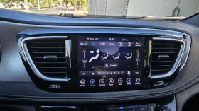 Chrysler Pacifica Limited S , снимка 12