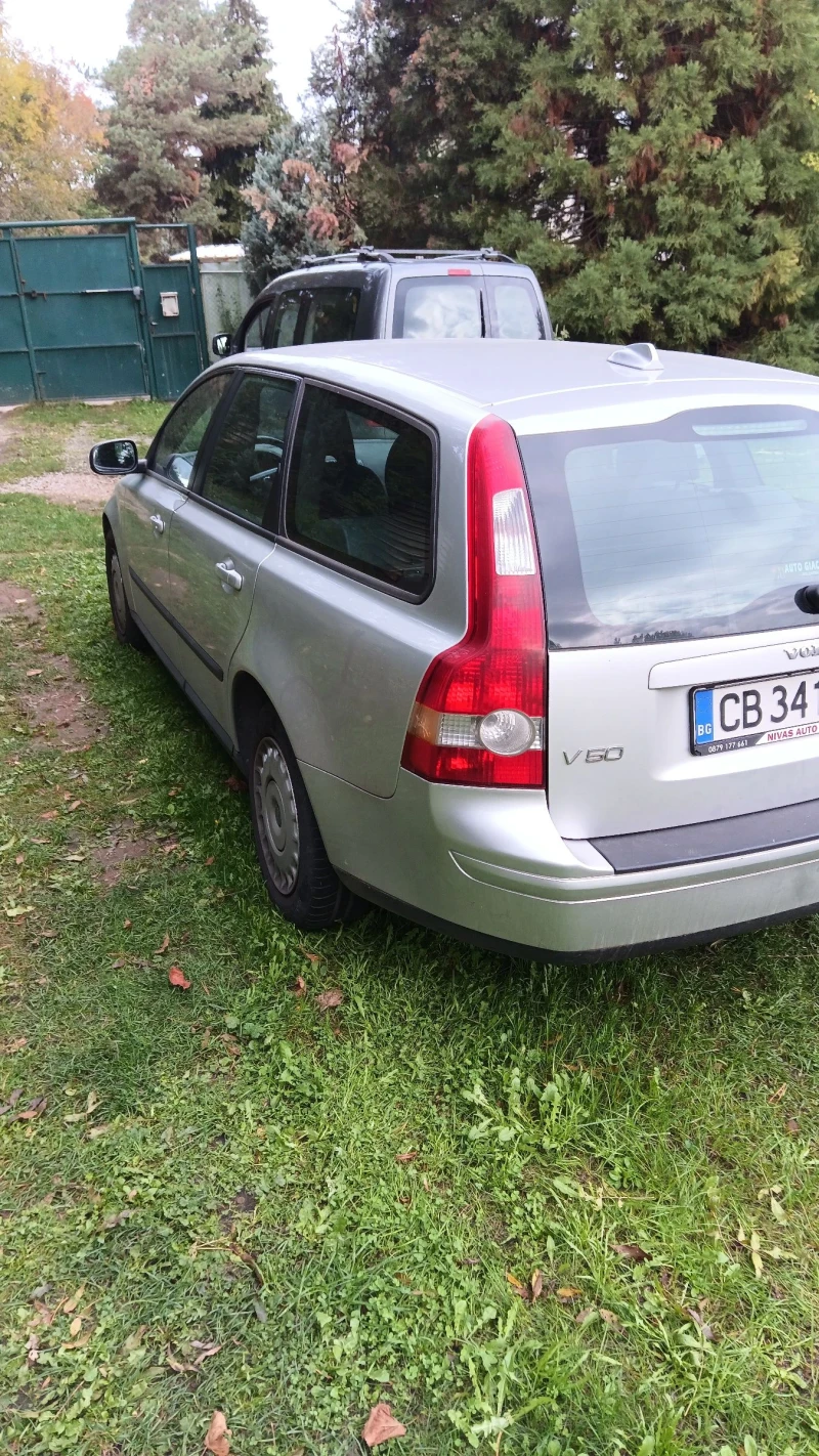 Volvo V60, снимка 8 - Автомобили и джипове - 47910009