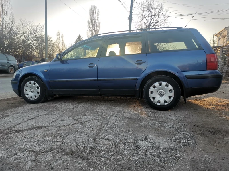 VW Passat 1.8, снимка 2 - Автомобили и джипове - 48730073