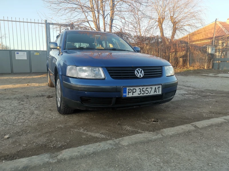 VW Passat 1.8, снимка 1 - Автомобили и джипове - 48730073