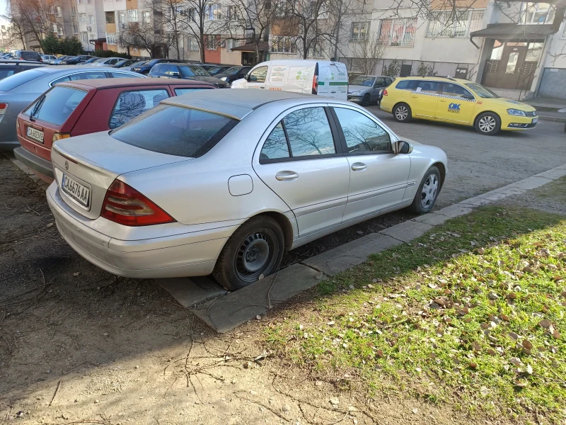 Mercedes-Benz C 220 CDI, снимка 1 - Автомобили и джипове - 48982105