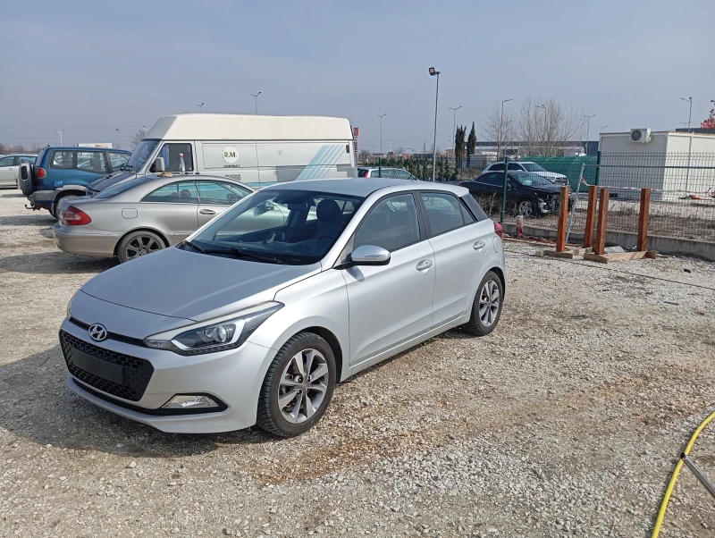 Hyundai I20 1.25 бензин АГУ, снимка 11 - Автомобили и джипове - 49313218