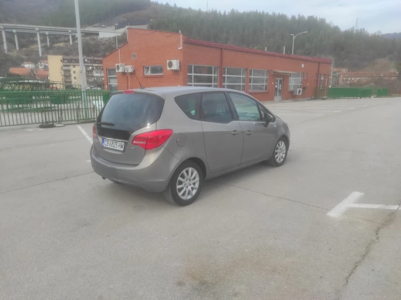 Opel Meriva, снимка 3 - Автомобили и джипове - 49466906