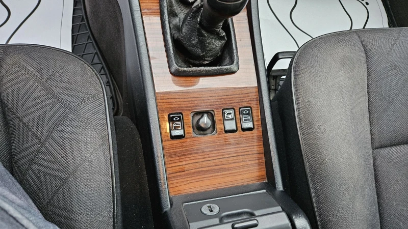 Mercedes-Benz 124 E 250..d, снимка 13 - Автомобили и джипове - 51916146