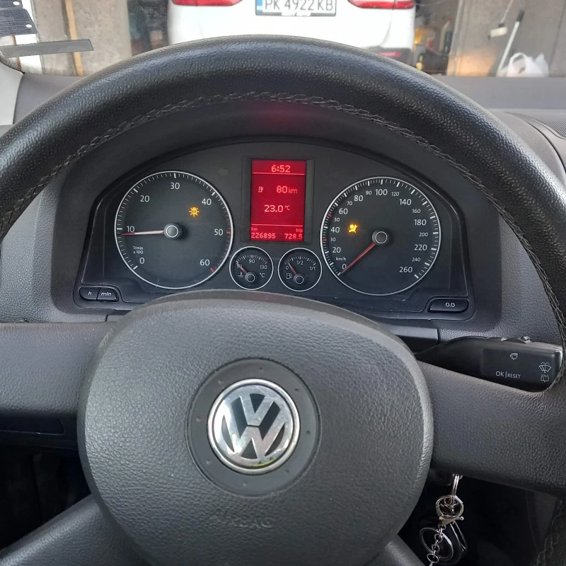 VW Golf 1.9 TDI, снимка 9 - Автомобили и джипове - 52635036