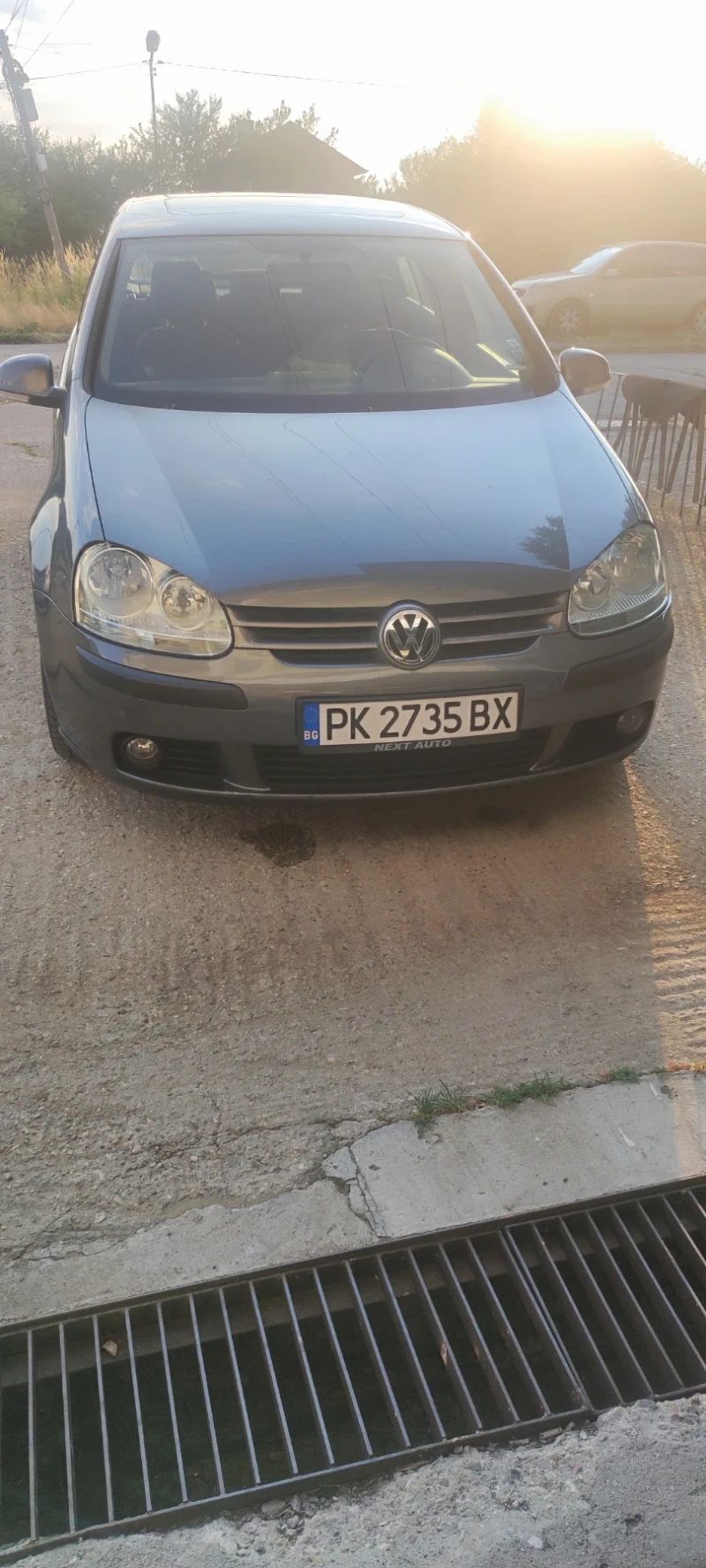 VW Golf 1.9 TDI, снимка 2 - Автомобили и джипове - 52635036