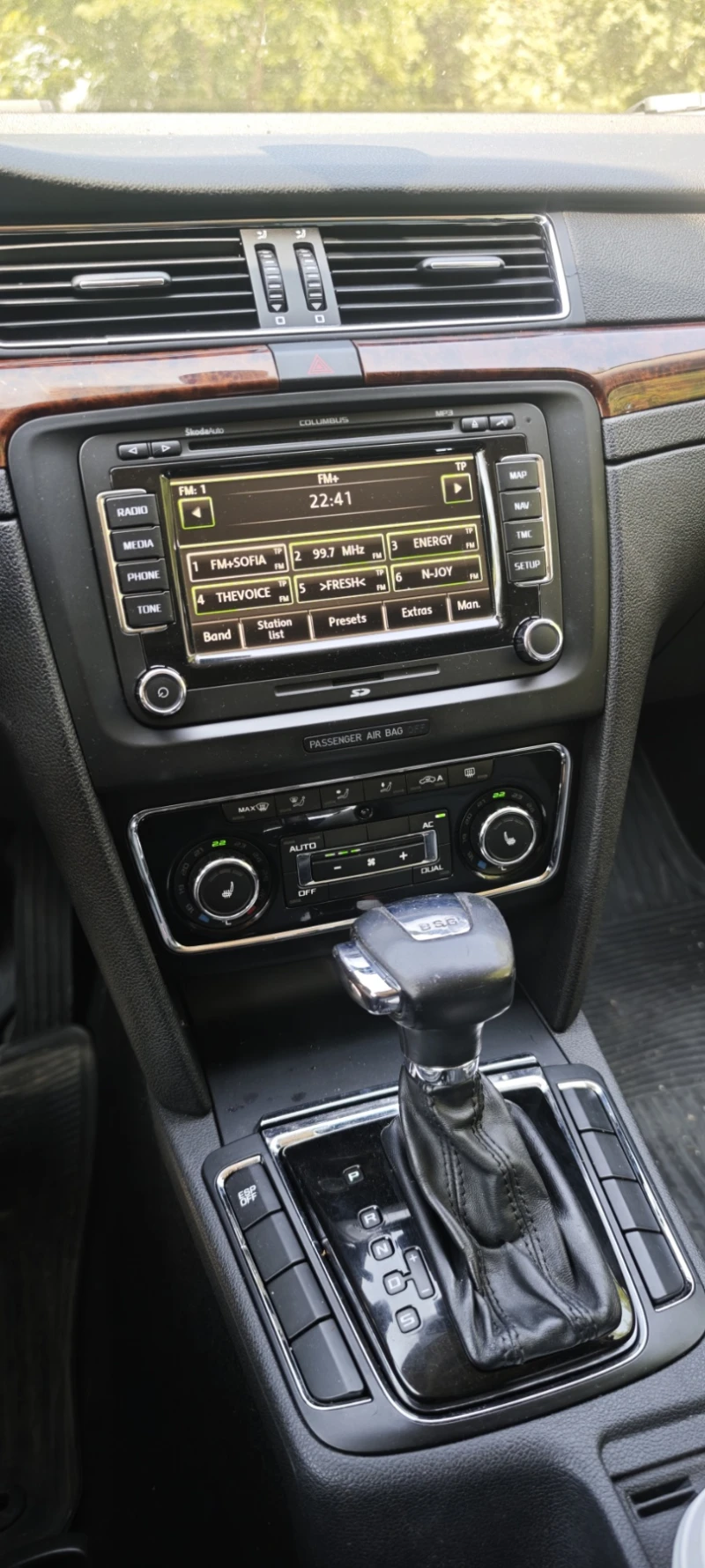 Skoda Superb 2.0 TDI, снимка 12 - Автомобили и джипове - 52735502