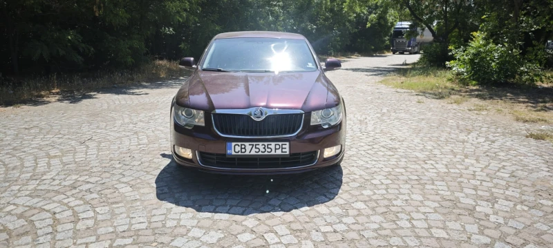 Skoda Superb 2.0 TDI, снимка 2 - Автомобили и джипове - 52735502