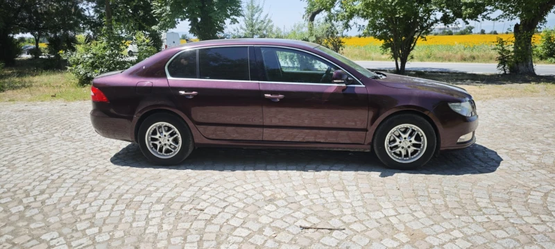 Skoda Superb 2.0 TDI, снимка 4 - Автомобили и джипове - 52735502
