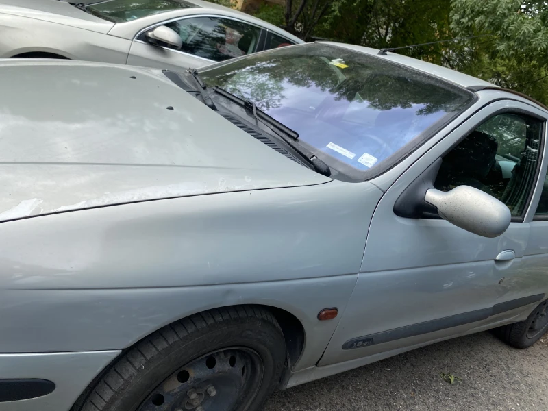 Renault Megane 1, 6, снимка 3 - Автомобили и джипове - 52273184