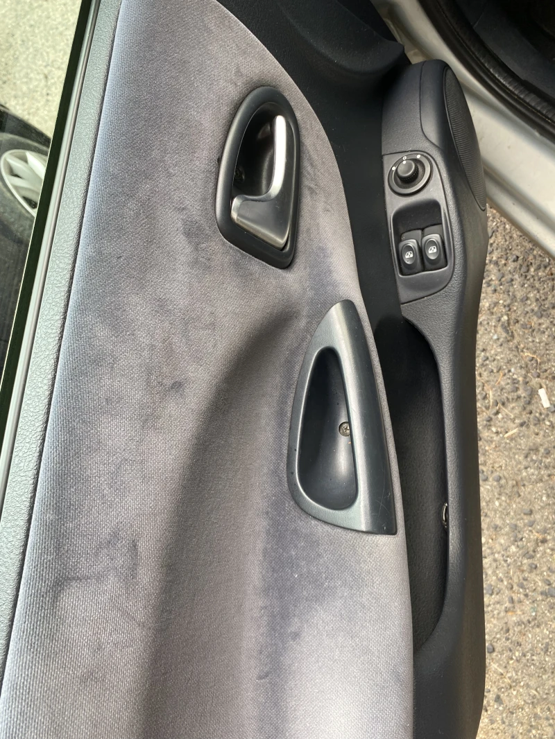 Renault Megane 1, 6, снимка 8 - Автомобили и джипове - 52273184