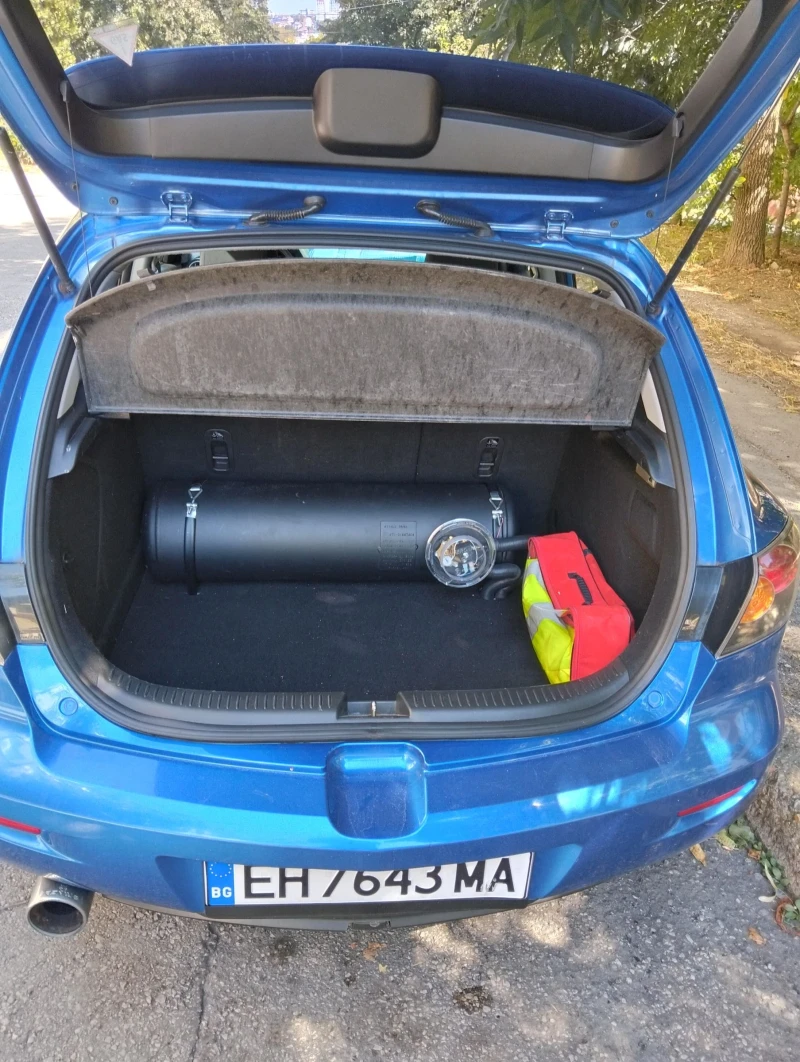 Mazda 3, снимка 9 - Автомобили и джипове - 52018736