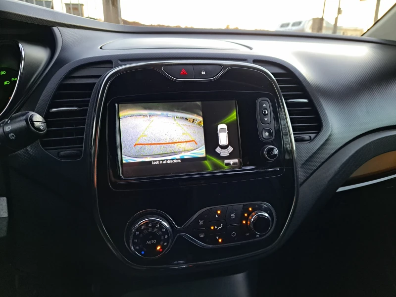 Renault Captur 1.5DCI AUTOMATIK - R LINK - KEY LESS START STOP, снимка 15 - Автомобили и джипове - 52266320