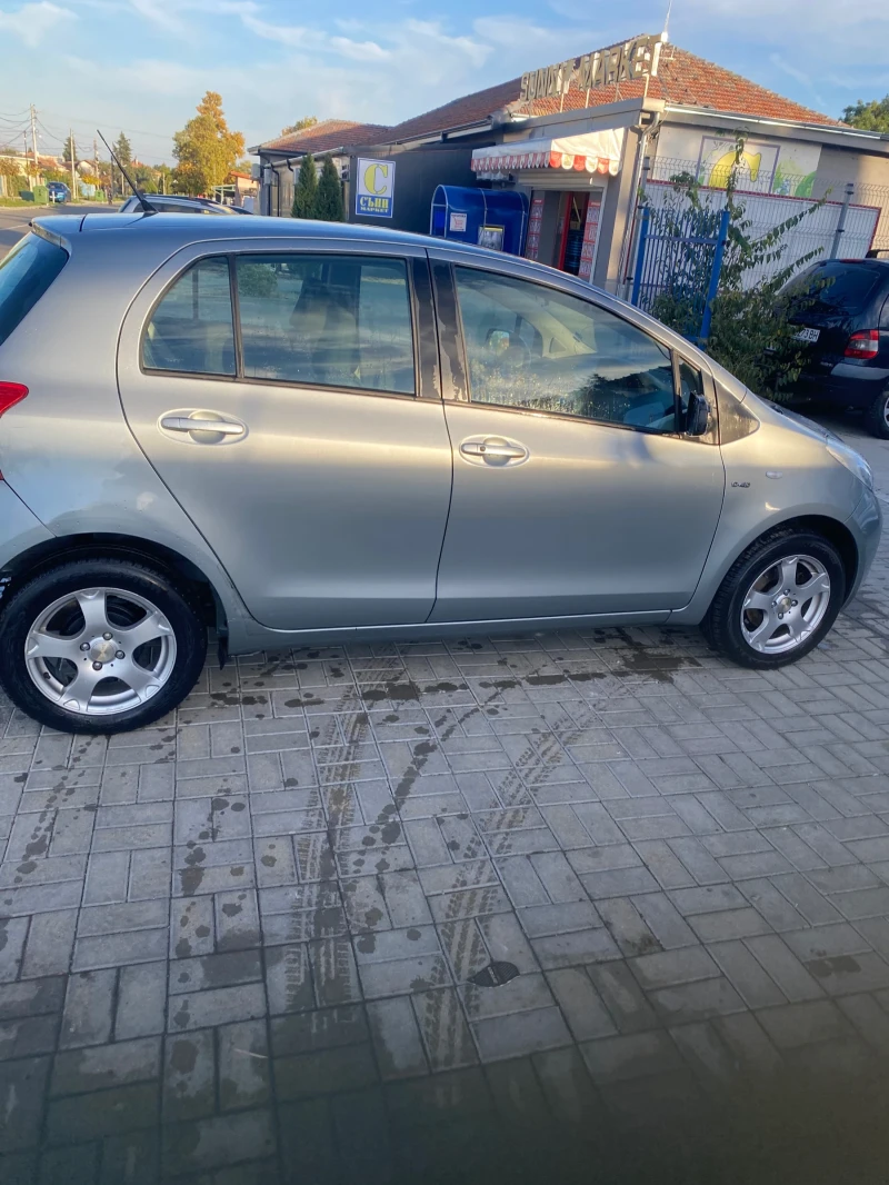 Toyota Yaris, снимка 3 - Автомобили и джипове - 52279036