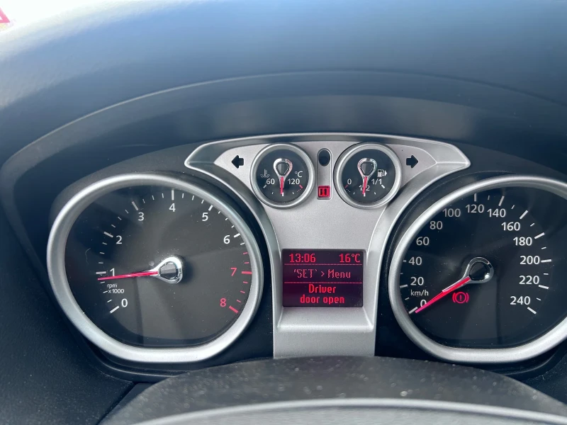 Ford Focus, снимка 6 - Автомобили и джипове - 52371058