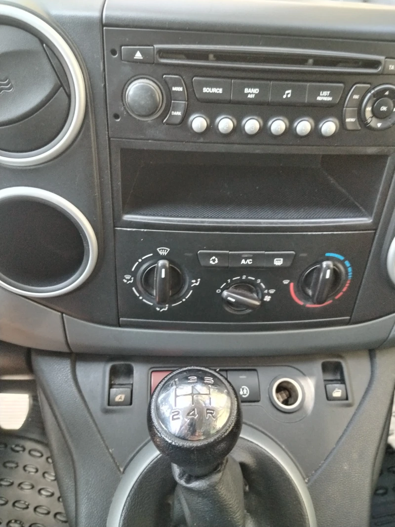 Citroen Berlingo Multispace, снимка 8 - Автомобили и джипове - 52707373