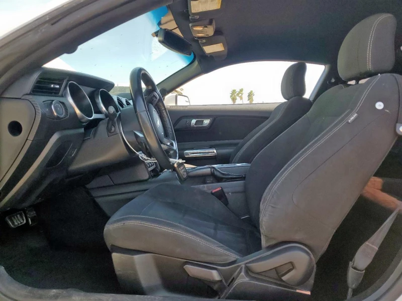 Ford Mustang RWD / Подгрев / Нави / Автоматик, снимка 7 - Автомобили и джипове - 52748064