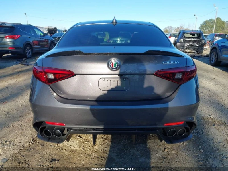 Alfa Romeo Giulia 2017 ALFA ROMEO GIULIA QUADRIFOGLIO RWD, снимка 7 - Автомобили и джипове - 53236235
