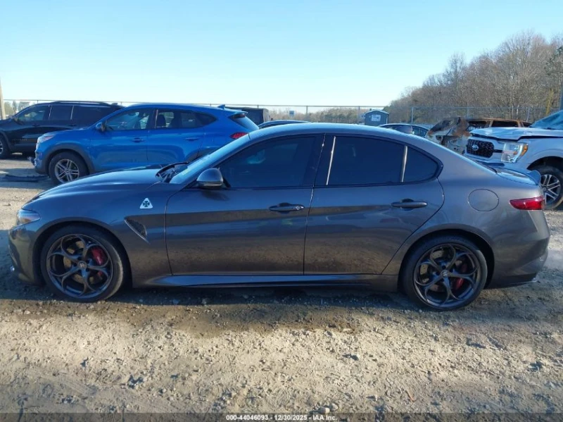 Alfa Romeo Giulia 2017 ALFA ROMEO GIULIA QUADRIFOGLIO RWD, снимка 5 - Автомобили и джипове - 53236235