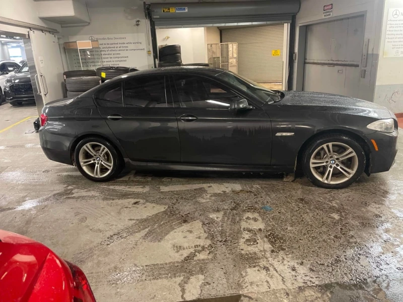 BMW 535 * xDrive * CARFAX * ДВА КОМПЛЕКТА ГУМИ* , снимка 3 - Автомобили и джипове - 53286054