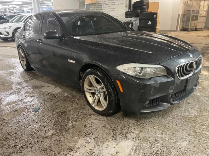 BMW 535 * xDrive * CARFAX * ДВА КОМПЛЕКТА ГУМИ* , снимка 10 - Автомобили и джипове - 53286054