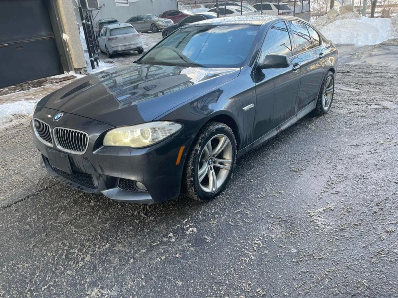 BMW 535 * xDrive * CARFAX * ДВА КОМПЛЕКТА ГУМИ* , снимка 12 - Автомобили и джипове - 53286054