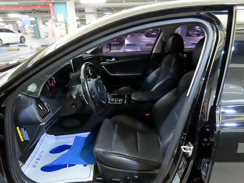 Kia Stinger 2.0 Turbo Awd Platinum, снимка 6 - Автомобили и джипове - 56726176