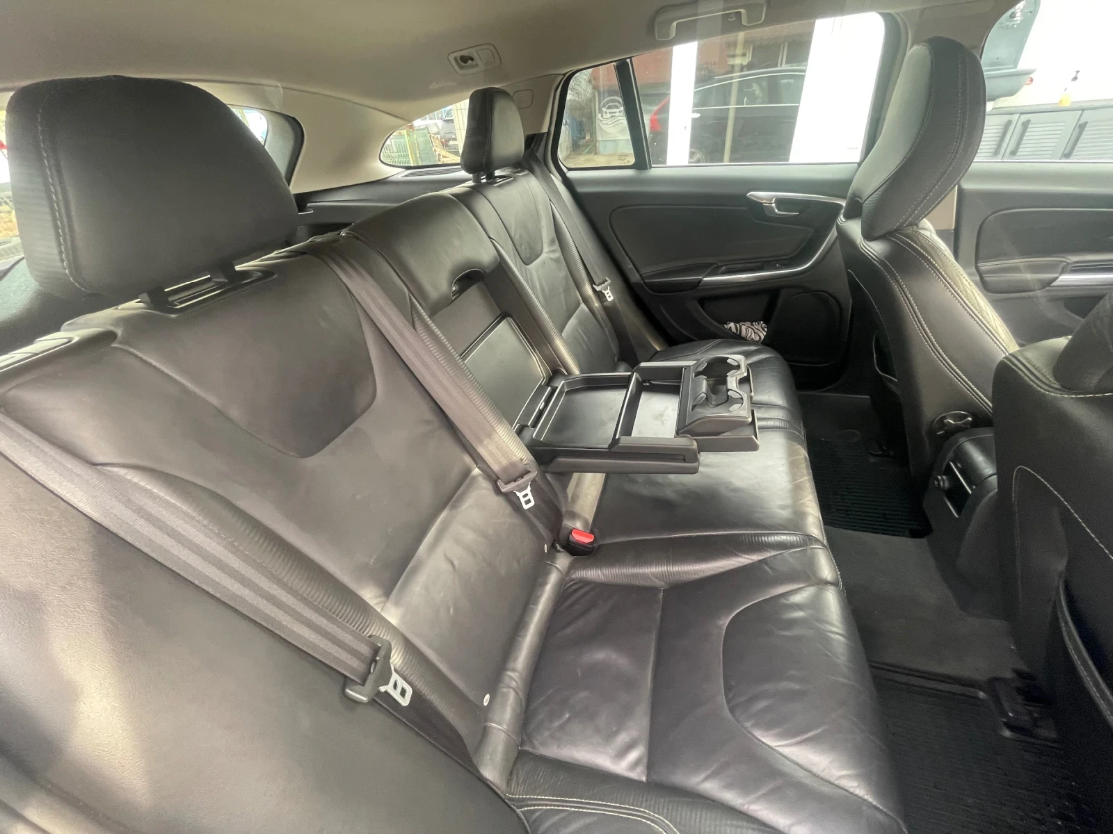 Volvo V60 R-design 180к.с. турбо | Mobile.bg — изображение 17