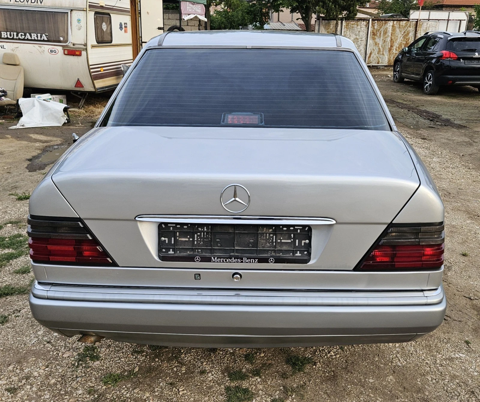 Mercedes-Benz 124 E 250..d - изображение 6