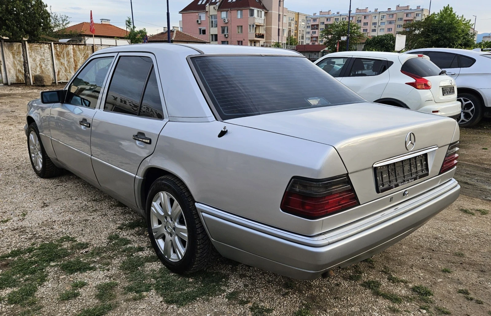 Mercedes-Benz 124 E 250..d - изображение 7