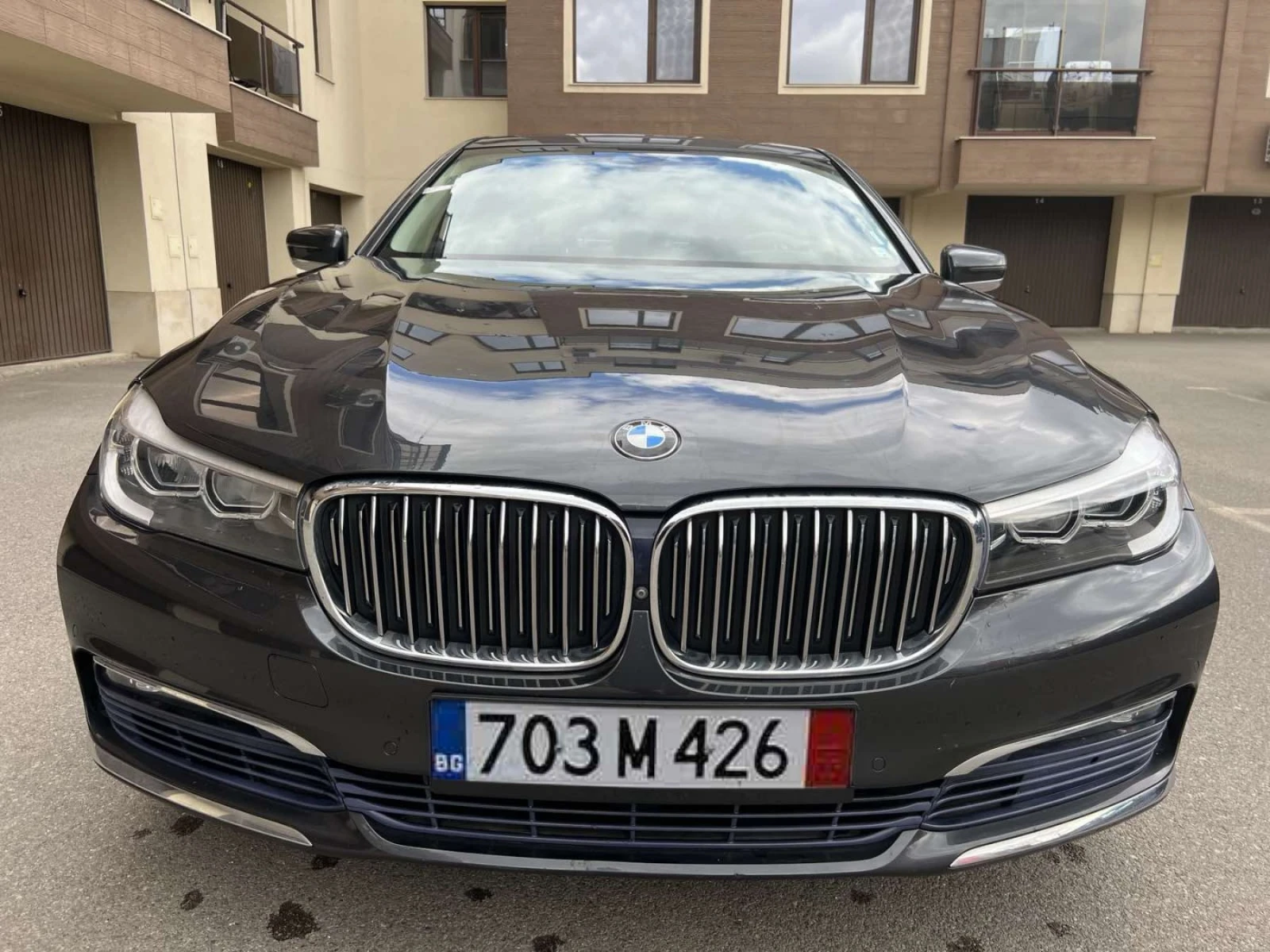 BMW 740  - изображение 2