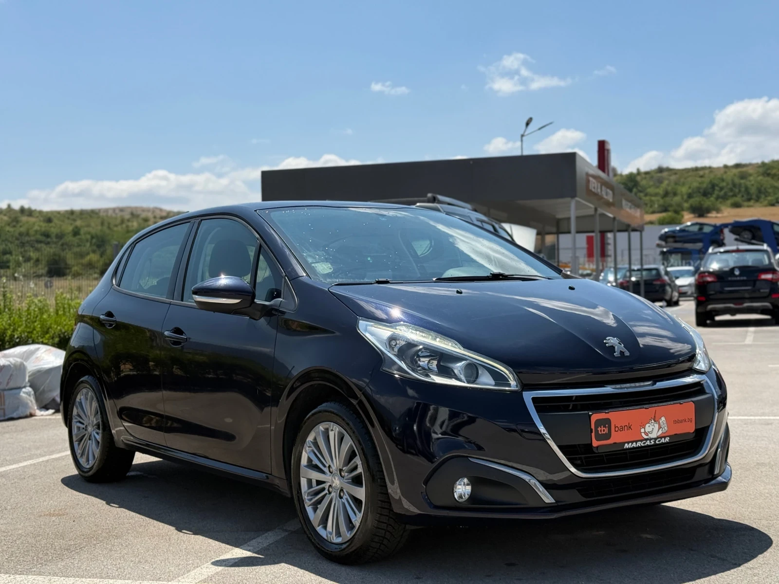 Peugeot 208 1.2I EURO6B * KTEO* ЛИЗИНГ*  - изображение 3