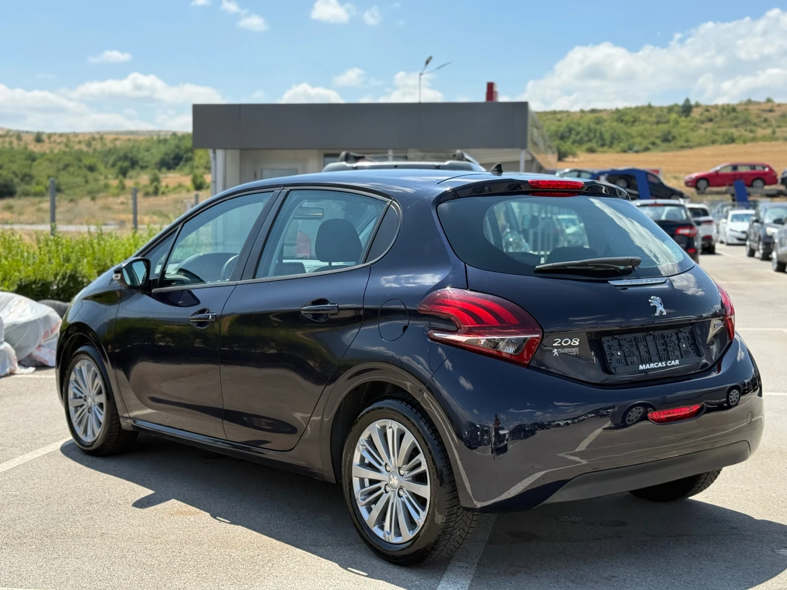 Peugeot 208 1.2I EURO6B * KTEO* ЛИЗИНГ*  - изображение 6