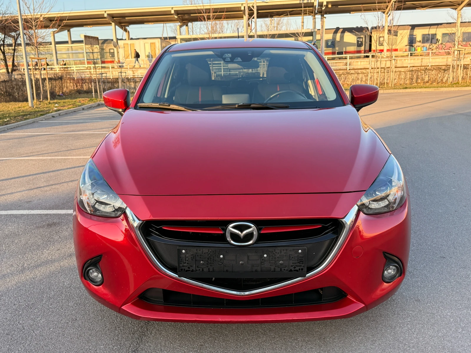 Mazda 2 1.5D* NAVI* KEYLESS* EURO6* , снимка 2 - Автомобили и джипове - 53822812