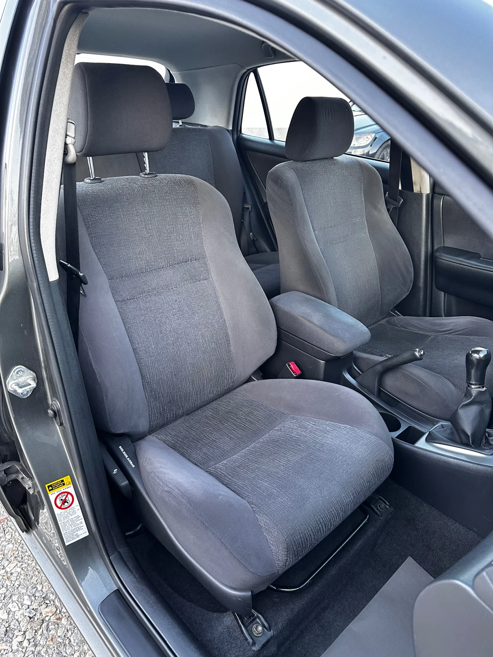 Toyota Corolla, снимка 13 - Автомобили и джипове - 53866221