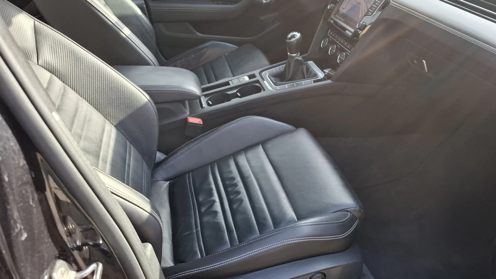 VW Passat 3хR line, снимка 8 - Автомобили и джипове - 54195512