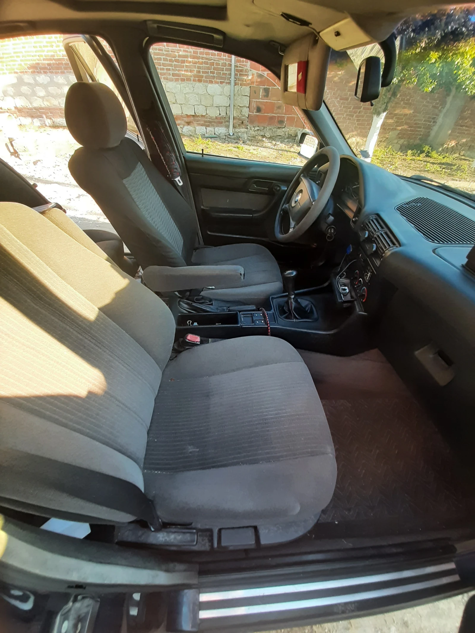 BMW 518, снимка 9 - Автомобили и джипове - 54560780
