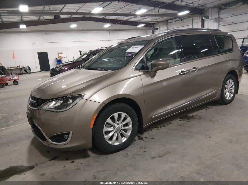 Chrysler Pacifica 3.6l Touring L, снимка 2 - Автомобили и джипове - 54622398