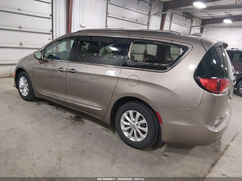 Chrysler Pacifica 3.6l Touring L, снимка 3 - Автомобили и джипове - 54622398