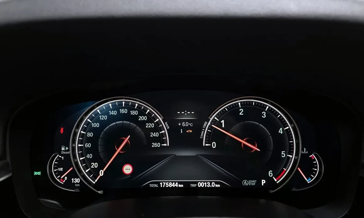 BMW 6 GT 30D xDrive / DIGITAL / ОБДУХ / HUD / PANO / 360, снимка 9 - Автомобили и джипове - 54635784