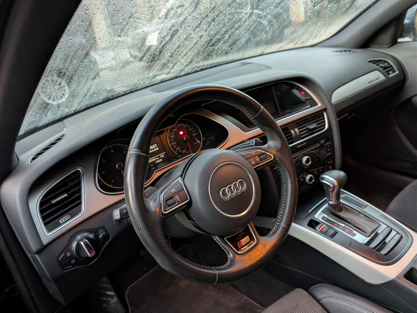 Audi A4 2.0TDI S-Line Quattro, снимка 11 - Автомобили и джипове - 55065270