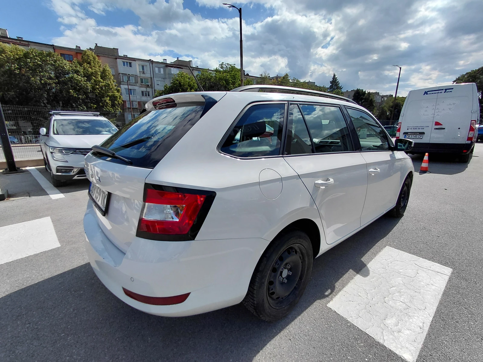 Skoda Fabia 1.0TSi/95k.c./Business / Automatic, снимка 7 - Автомобили и джипове - 55265102