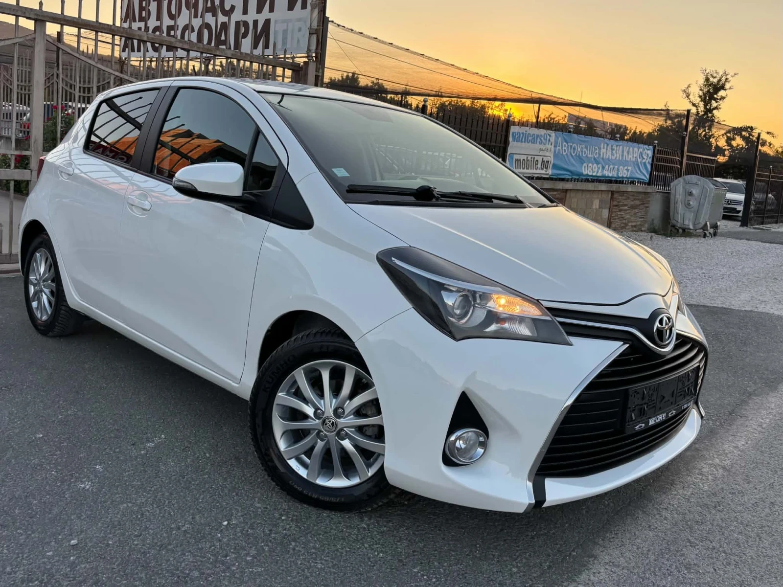 Toyota Yaris 1.4 D-4D/ 90 к.с./ НАВИ/ КАМЕРА/ 6 СКОРОСТИ, снимка 3 - Автомобили и джипове - 55565905