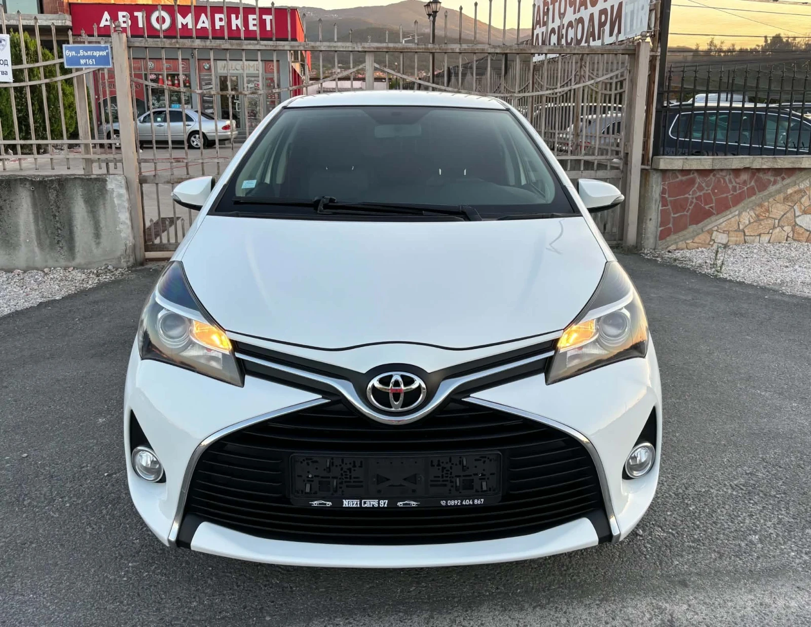 Toyota Yaris 1.4 D-4D/ 90 к.с./ НАВИ/ КАМЕРА/ 6 СКОРОСТИ, снимка 2 - Автомобили и джипове - 55565905
