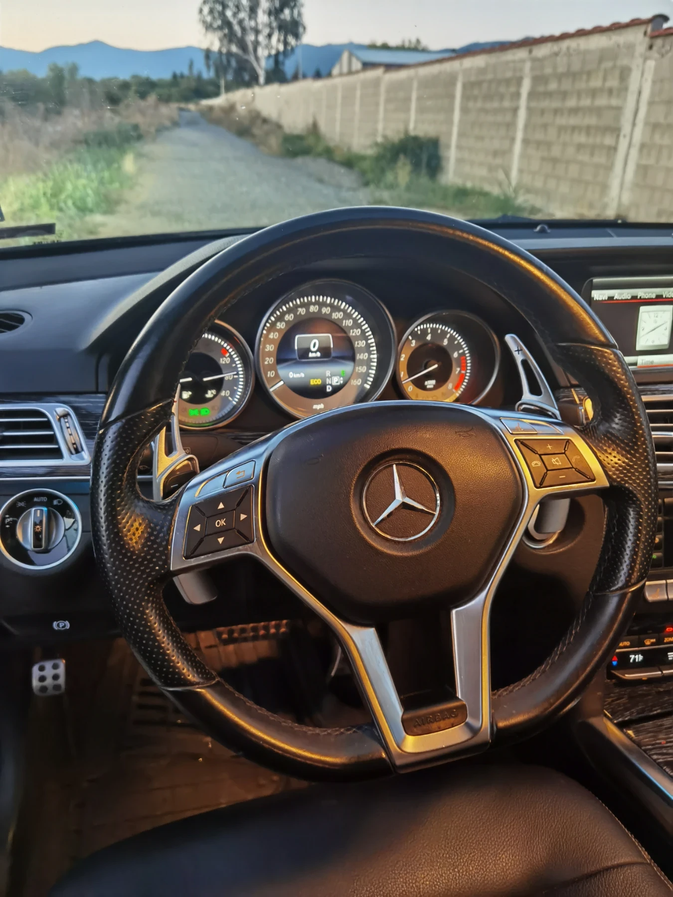 Mercedes-Benz E 350 AMG 4matic, снимка 7 - Автомобили и джипове - 55742549