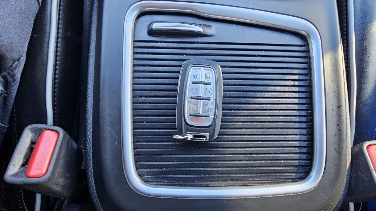 Chrysler Pacifica Limited S , снимка 9 - Автомобили и джипове - 56009557